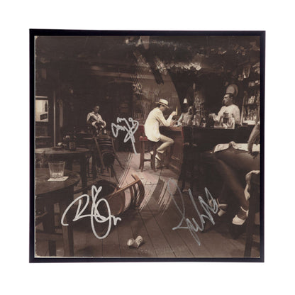 Autographed Led Zeppelin Album Cover Replicas. 12" x 12" inches.  Frame is included. Just Message me to tell me the cover you want framed and shipped.